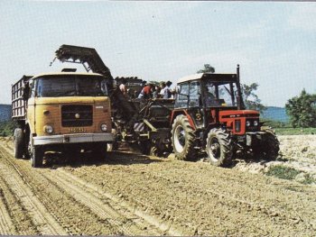 Škoda Liaz při odvozu od Zetoru.