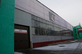Agromaš Bobrujsk leží 150 km od Gomelu a vyrábí sekačky a secí stroje pro Gomselmaš. Své stroje prodává i pod vlastní značkou. 