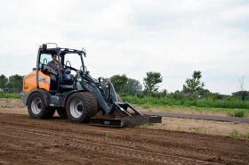 Nové, ale i osvědčené nakladače a manipulátory GIANT na veletrhu Bauma