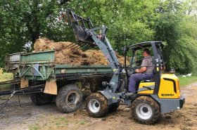 Giant na veletrhu Agritechnica - inovace napříč kolovými nakladači všech kategorií a zbrusu nová kabina