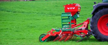 AGRO-MASZ Grass 300 s třímetrovým pracovním záběrem