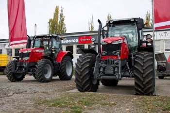 Od  1. 1. 2020 sortiment obohatí také traktory a kombajny Massey Ferguson.