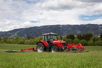 Massey Ferguson 6700 S