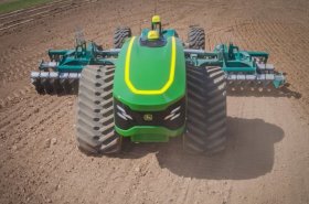 Elektrifikace, umělá inteligence a autonomie. Budoucnost zemědělské techniky podle John Deere