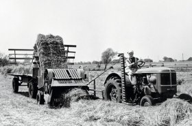 Od vidlí k lisům na balíky, historické milníky ve zpracování sena a slámy