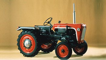 V šedesátých letech byla na trh uvedena řada traktorů pro suché zemědělství 