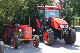 Jubilejní tisící prodaný traktor Zetor zamířil k hobby farmáři do Sulic