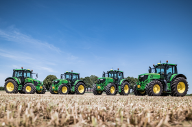 Plynulá převodovka nově i pro inovované kompaktní traktory John Deere 6M