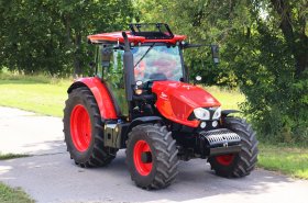 První jízda s traktory Zetor Forterra HSX a Crystal HD v nové podobě odhalila italský kabát i praktické detaily