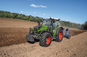 Po 10 letech kompletně přepracovaná. Řada traktorů Fendt 200 Vario dostane technologie od větších modelů