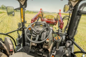 Optimální řešení pro každou práci – CASE IH Luxxum