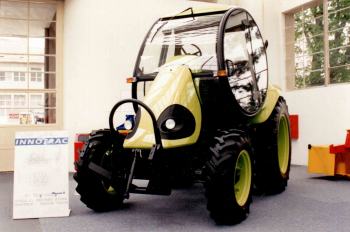 Firma se v roce 1995 proslavila na veletrhu TechAgro konceptem Innotrac, jehož základ tvořil traktor Zetor 9540