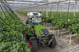 Fendt pokračuje ve vývoji elektrického traktoru. Zemědělci nabíjecí stanice na farmě zatím nechtějí