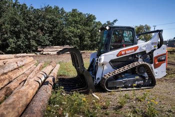 Nové kompaktní pásové nakladače T66 a T76 mají standardně pevný podvozkový systém, ale mohou být na přání vybaveny volitelným 5-článkovým torzním podvozkem, který zaručuje ještě lepší jízdu, snadné zvládání nerovného terénu, lepší tlumení nerovností a předchází ztrátám materiálu