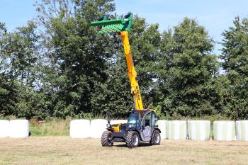  Mini Agri 26.6 je určen do stísněných prostor v zemědělském provozu a živočišné výroby. Tento kompaktní stroj má nosnost 2,6 tun a dosah 6 metrů. Manipulátor je poháněn motorem Kubota o výkonu 75 koní, stroj dosahuje maximální rychlosti 30 km/h