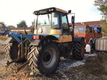 Navzdory stáří se na traktoru neřešily žádné veliké opravy - vyjma netěsností a pravidelné běžné údržby. Zdroj foto - Jaroslav/Farma Nedvěd