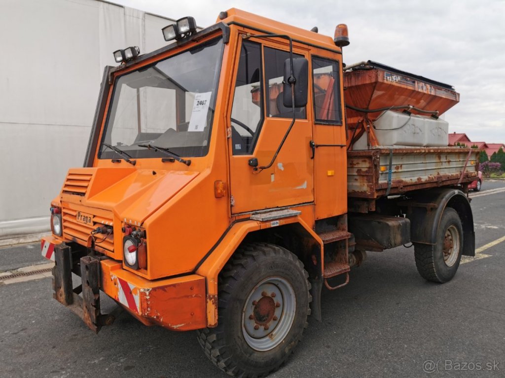 Český Unimog nabízel i verzi pro zemědělce. Vozidel Praga UV 80 vzniklo jen  pár set | Agroportal24h.cz