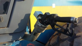 Bezpečnostní tag na palivové nádrži. Zdroj foto - tisková zpráva FONS