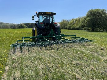 Prutové brány CERES jsou určeny k mechanickému ničení plevele při pěstování obilovin, brambor, kukuřice, řepy, řepky a většiny zeleniny. Zdroj foto - tisková zpráva SUKOV