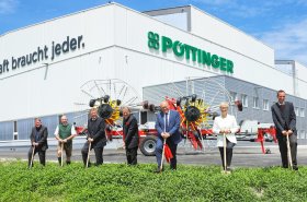 Pro lisy a shrnovače, čtvrtý výrobní závod Pöttinger byl oficiálně otevřen