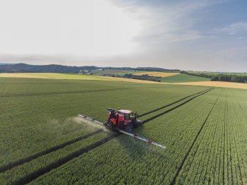 Správná ochrana rostlin je jedním z klíčových prvků k dosažení vysokých výnosů v dobré kvalitě a jen s odpovídající technikou lze provést postřik včas a bez zbytečného plýtvání. Zdroj foto - tisková zpráva Kverneland