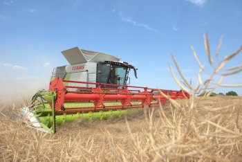 Pro velké pracovní záběry je také sériově dodáván nový pohon přihaněče.  Zdroj foto - tisková zpráva Claas