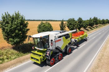 Šest vybraných modelů lze také pořídit v polopásovém provedení TERRA TRAC – k dispozici jsou tři rozchody od 635 mm do 890 mm. Stejně jako u kolových podvozků lze s polopásovým podvozkem jezdit rychlostí až 30 km/h. Zdroj foto - tisková zpráva Claas