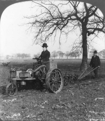 První závěsné systémy práci neulehčovaly. Anglie, rok 1905. Zdroj foto - Marco Ricci