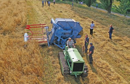 Stroj představený v Detmoldu pochází z roku 1938 a společnost CLAAS jej koupila v roce 1994.