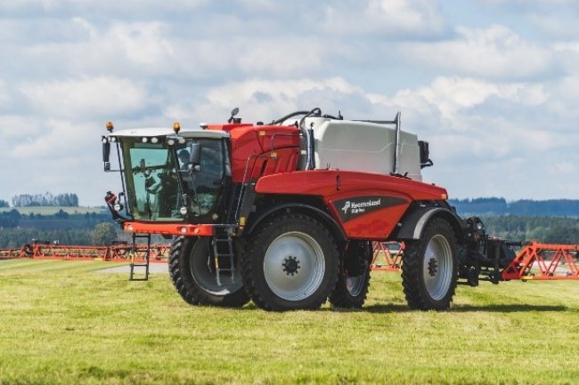 Celý postřikovač Kverneland iXdrive S6 je konstruovaný s ohledem na jednoduchou obsluhu, bezpečnost a vysokou přesnost postřiku.