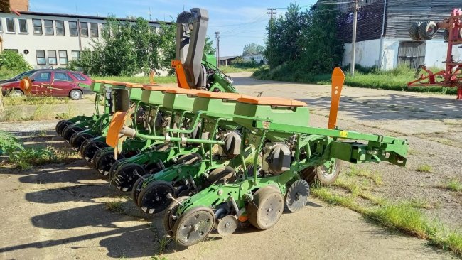 Vysokorychlostní přesný secí stroj Amazone Precea poprvé představila společnost Amazone na veletrhu Agritechnica 2019.