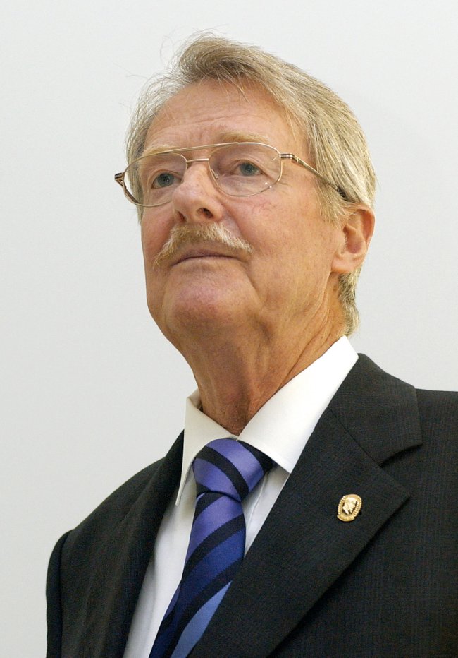 Prof. Heinz Dreyer oslavil dne 19. února 2022 své 90leté životní jubileum.