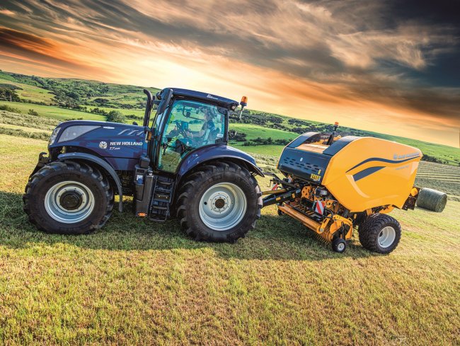 Nový lis s variabilní komorou New Holland Pro-Belt.