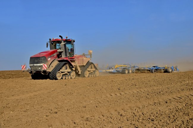 Case IH Quadtrac s maximálním výkonem 692 koní je v podniku v provozu od roku 2019. Určen je výhradně k provádění těžkých polních prací.