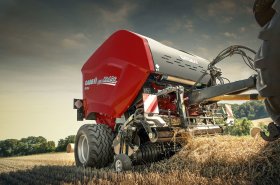 Nový lis Case IH RB HD Pro dokáže slisovat až 30 tun materiálu za hodinu