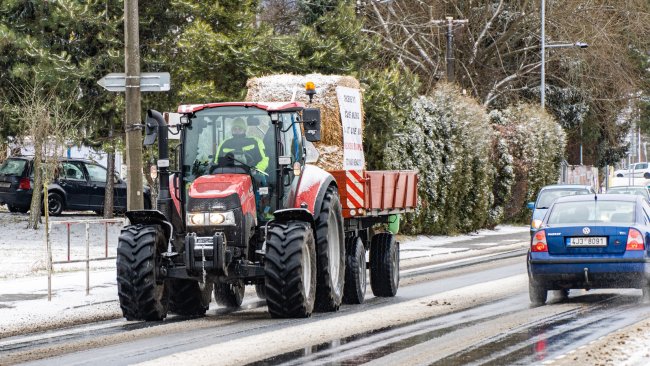 Case IH Luxxum 110 je nasazován v rostlinné výrobě, kde nahradil staré traktory značky Zetor.