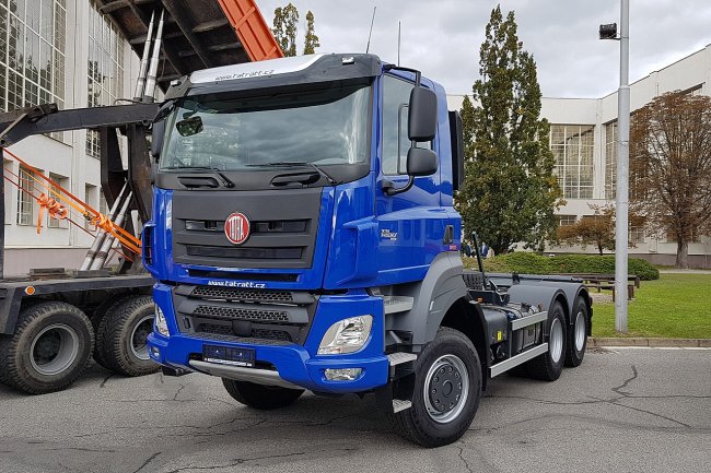 Tatra Phoenix  s motorem PACCAR MX-13 Euro VI 2018 na brněnském výstavišti.