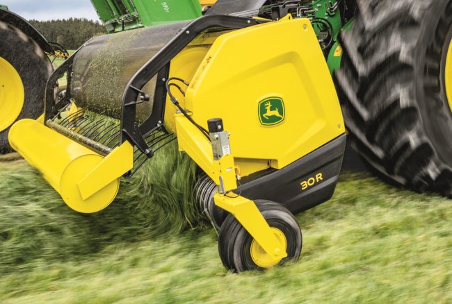 Společnost Kemper vyvinula nový sběrač John Deere 30R s pracovním záběrem 2,7 metru.