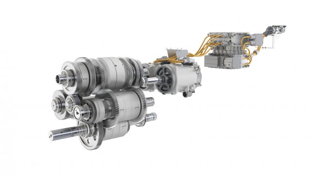 Převodovka John Deere eAutoPowr namísto hydrostatické části (jako známe u převodovky AutoPowr) používá generátor a elektromotor.