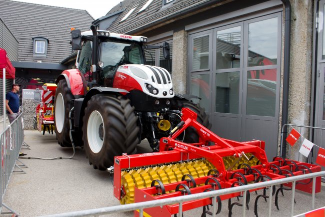 Praktická zkouška traktoru Steyr Impuls CVT.