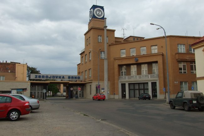 Vstupní komplex do areálu Zbrojovky Brno v brněnských Zábrdovicích, rok 2007.