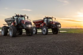 První autonomní rozmetadlo Case IH Trident v zemědělství