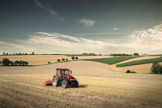 Traktory Case IH Farmall A jsou vybavené čtyřválcovým motorem FPT F5 o objemu 3,6 litru.