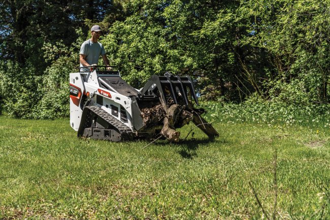 Ať už se jedná o stavbu, demolici nebo terénní úpravy, Bobcat MT100 sdílí mnoho příslušenství s dalšími nakladači Bobcat používající systém Bob-Tach.