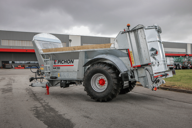 Rozmetadla Pichon MK jsou charakteristická svým robustním provedením a svou „nezničitelností“ jako jejich předchůdci Pichon Muck Master.