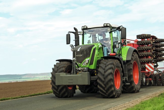 Výkony od 220 do 280 koní pokrývá řada Fendt 800 Vario se čtyřmi modely.