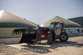 Teleskopický manipulátor Manitou MLT 850 NewAg XL nabídne nový koncept řízení s joystickem místo volantu