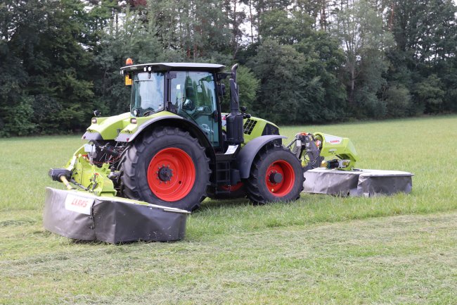 Ať už má žací stroj CLAAS jakýkoli pracovní záběr, v každém případě využívá žací lištu MAX CUT.