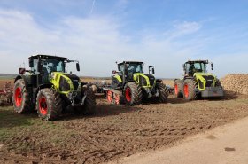 CLAAS XERION prošel modernizací. Vyzkoušeli jsme si kolové a polopásové traktory CLAAS na jednom poli