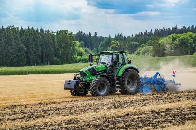 Motory Deutz TCD 6.1 zaručují vyšší výkon a znatelné zlepšení křivky točivého momentu i pružnosti.